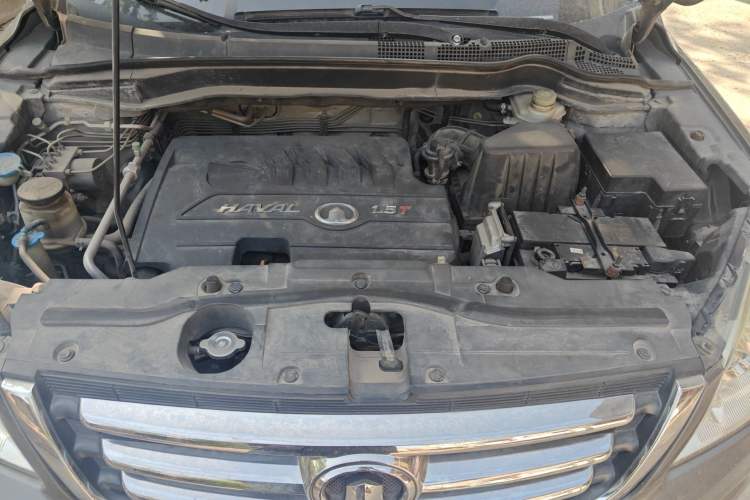 Used Haval H6 2012 1.5T Manual Two-Wheel Drive Prestige Version Engine Bay