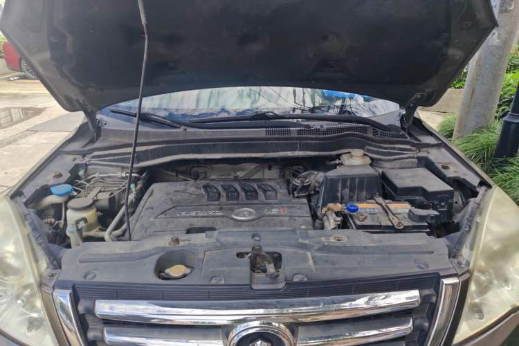 Used Haval H6 2012 1.5T Manual Two-Wheel Drive Elite Model Engine Bay
