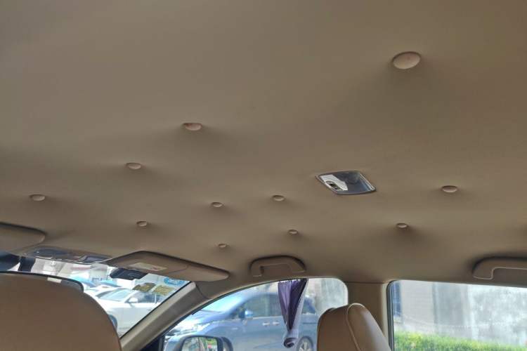 Used Haval H6 2012 1.5T Manual Two-Wheel Drive Elite Model Headliner