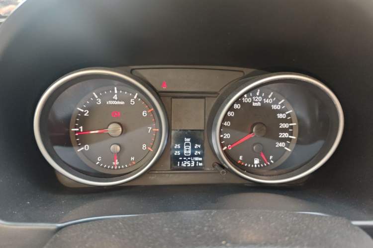 Used Haval H6 2012 1.5T Manual Two-Wheel Drive Prestige Version Instrument Cluster