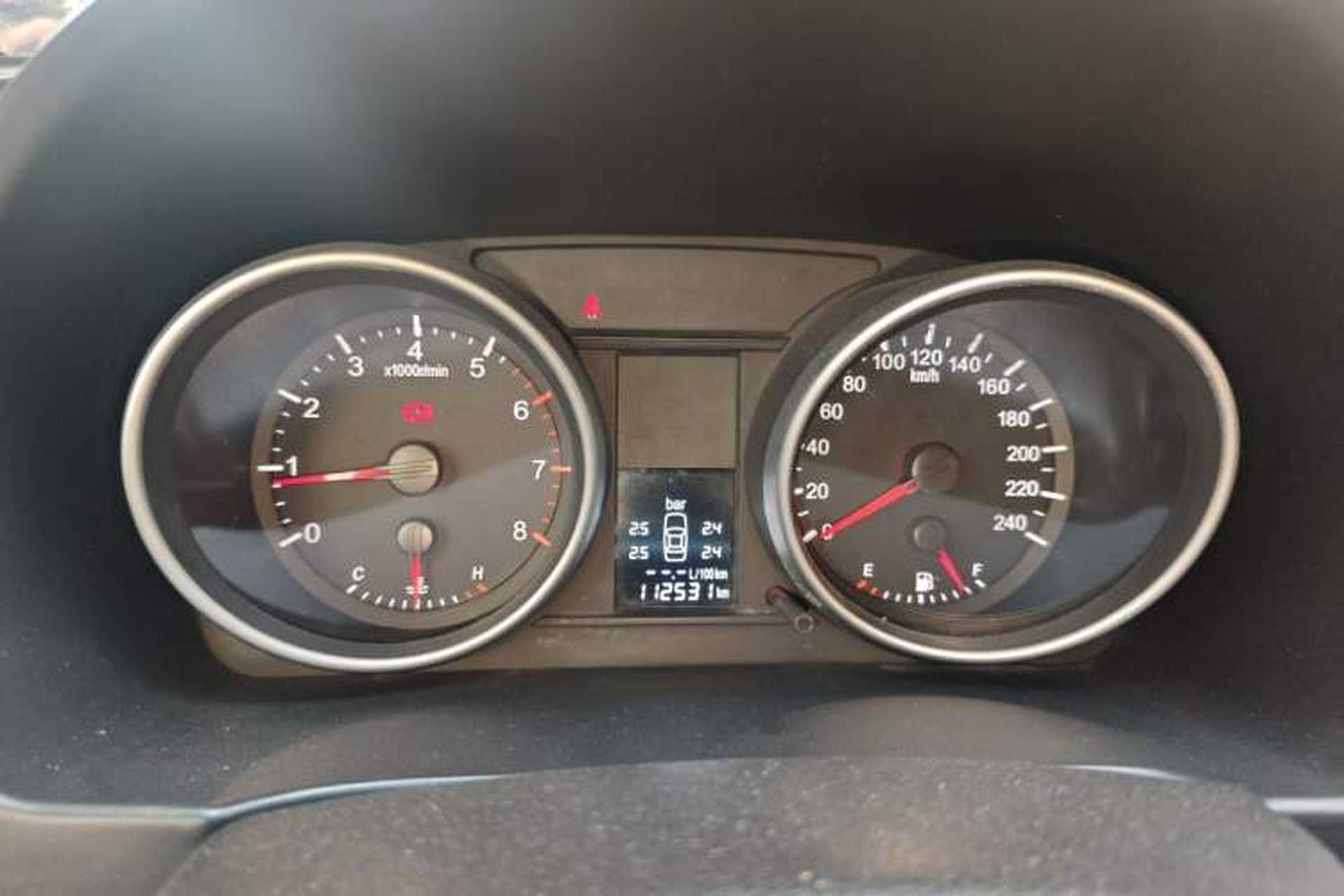 Used Haval H6 2012 1.5T Manual Two-Wheel Drive Prestige Version Instrument Cluster