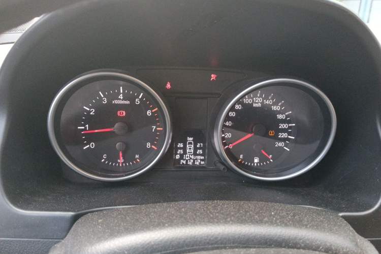 Used Haval H6 2012 1.5T Manual Two-Wheel Drive Prestige Version Instrument Cluster