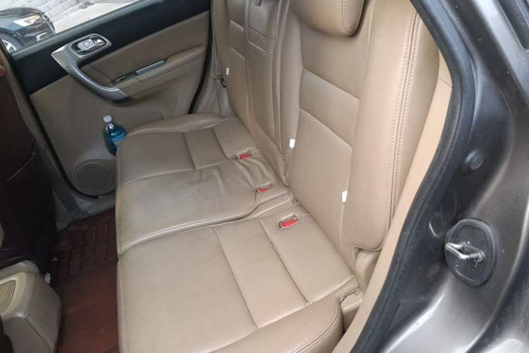 Used Haval H6 2012 1.5T Manual Two-Wheel Drive Prestige Version Left Rear Seat