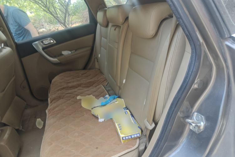 Used Haval H6 2012 1.5T Manual Two-Wheel Drive Prestige Version Left Rear Seat