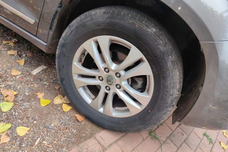 Used Haval H6 2012 2.4L Automatic Two-Wheel Drive Elite Version Right Front Wheel Hub