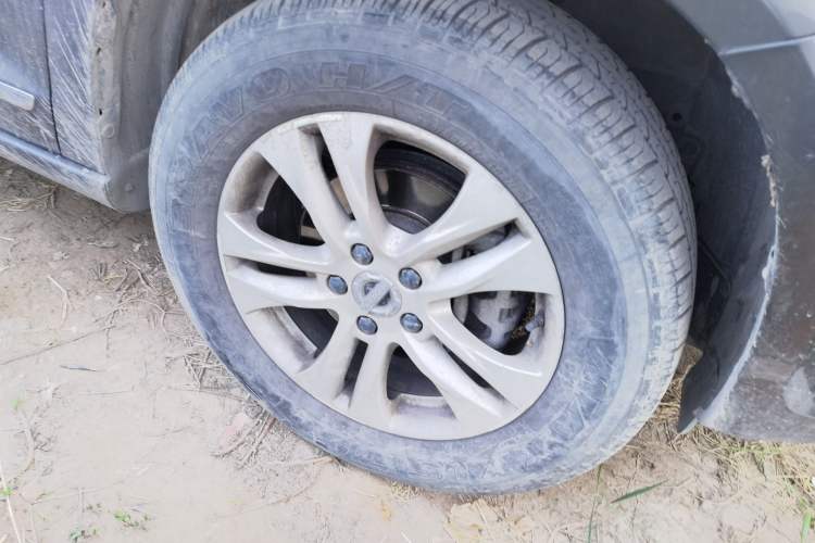 Used Haval H6 2012 1.5T Manual Two-Wheel Drive Prestige Version Right Front Wheel Hub