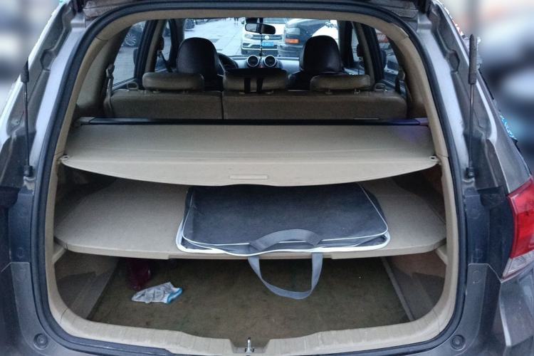 Used Haval H6 2012 1.5T Manual Two-Wheel Drive Prestige Version Trunk