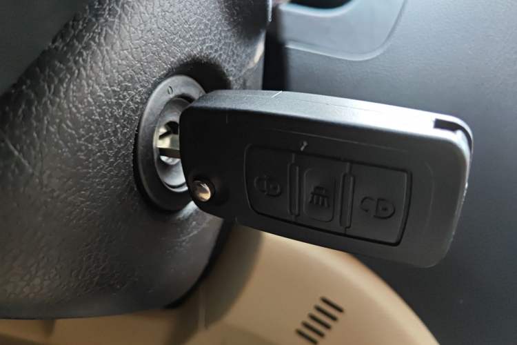 Used Haval H6 2012 2.4L Automatic Two-Wheel Drive Prestige Version Vehicle Key
