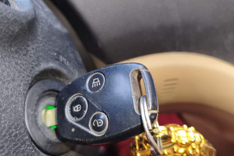 Used Haval H6 2012 2.4L Automatic Two-Wheel Drive Prestige Version Vehicle Key