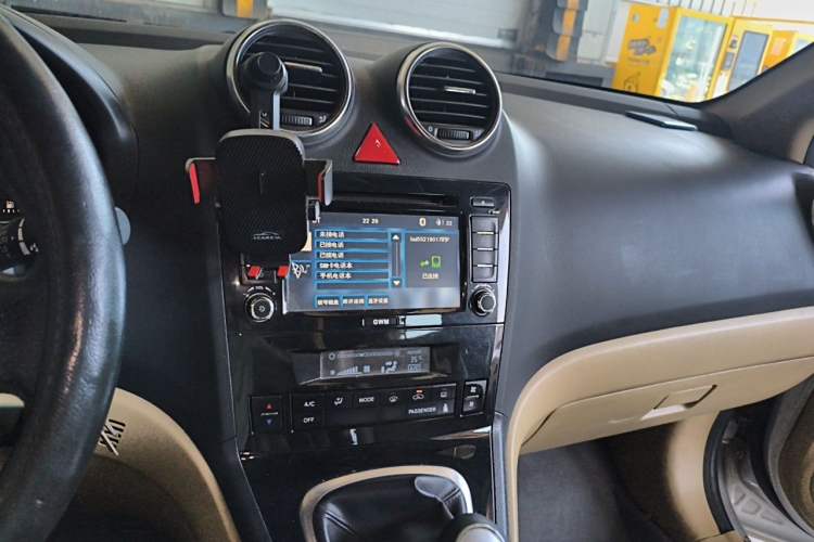 Used Haval H6 2012 2.4L Manual Two-Wheel Drive Urban Version Audio And AC Panel
