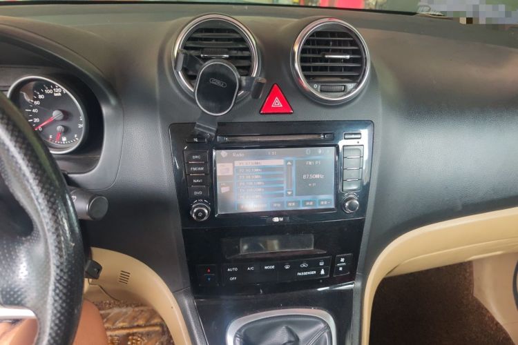 Used Haval H6 2012 1.5T Manual Two-Wheel Drive Elite Model Audio And AC Panel