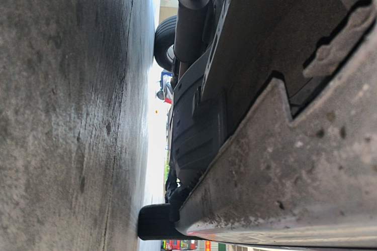 Used Haval H6 2012 2.4L Manual Two-Wheel Drive Urban Version Chassis Front Left