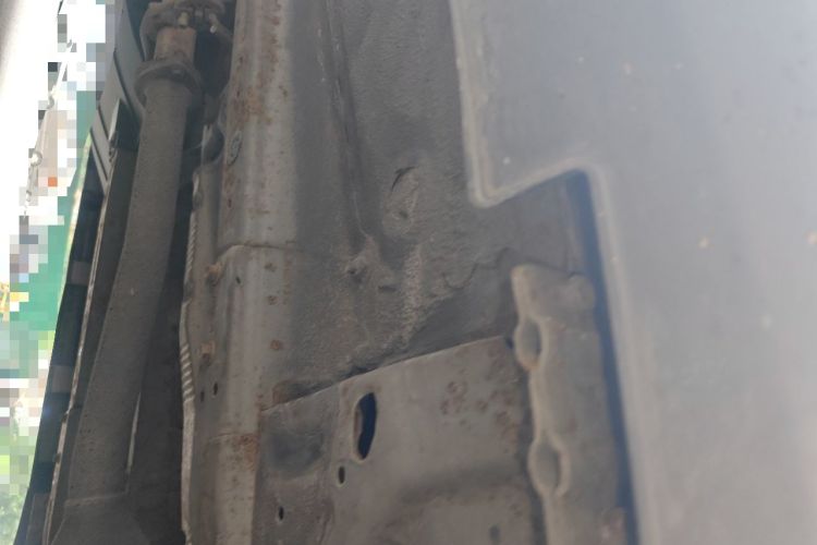 Used Haval H6 2012 1.5T Manual Two-Wheel Drive Prestige Version Chassis Front Right
