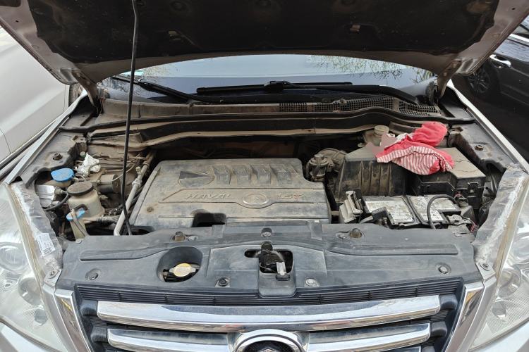 Used Haval H6 2012 1.5T Manual Two-Wheel Drive Elite Model Engine Bay