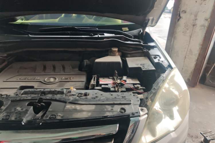 Used Haval H6 2012 1.5T Manual Two-Wheel Drive Elite Model Engine Bay Left