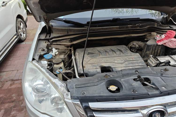 Used Haval H6 2012 1.5T Manual Two-Wheel Drive Elite Model Engine Bay Right