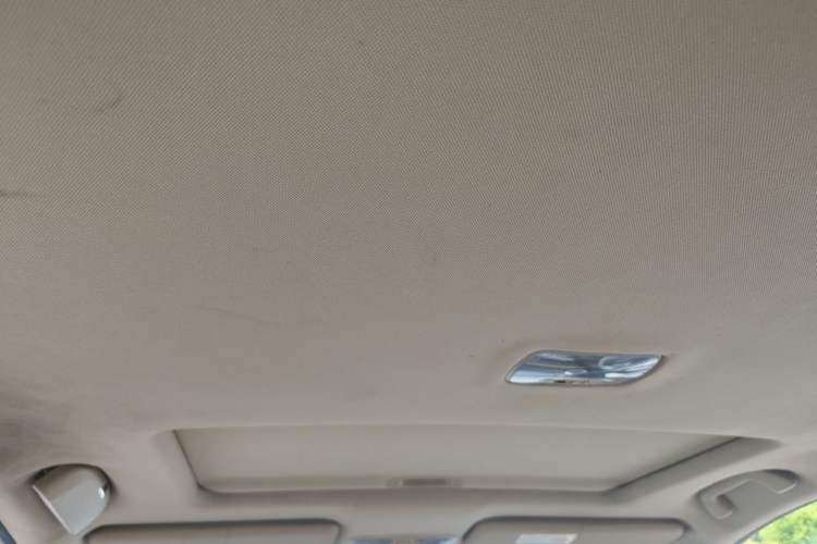 Used Haval H6 2012 1.5T Manual Two-Wheel Drive Prestige Version Headliner