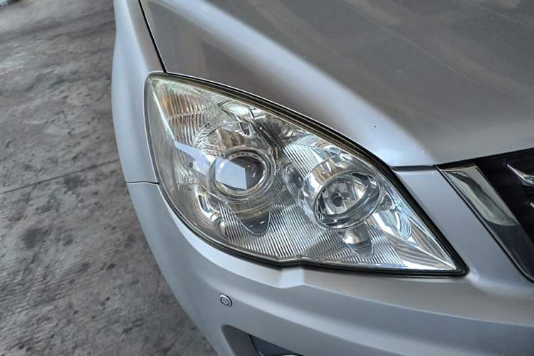 Used Haval H6 2012 2.4L Manual Two-Wheel Drive Urban Version Right Front Headlight