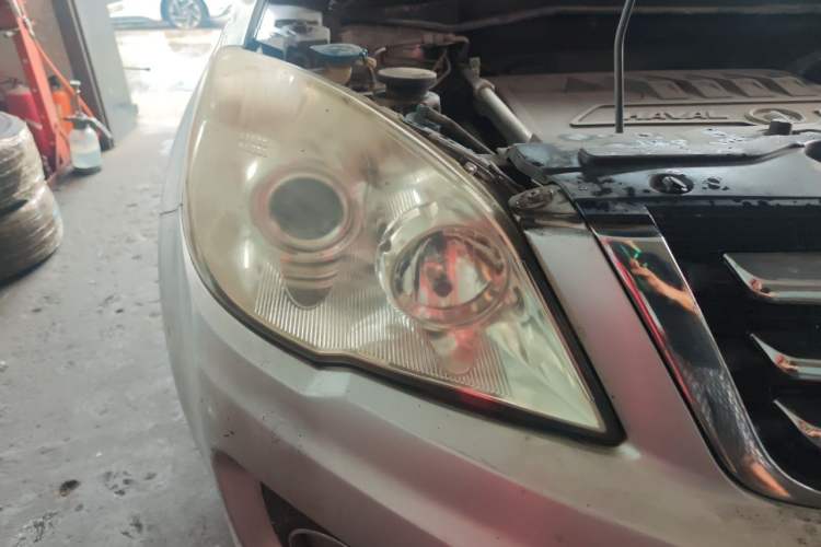 Used Haval H6 2012 1.5T Manual Two-Wheel Drive Elite Model Right Front Headlight