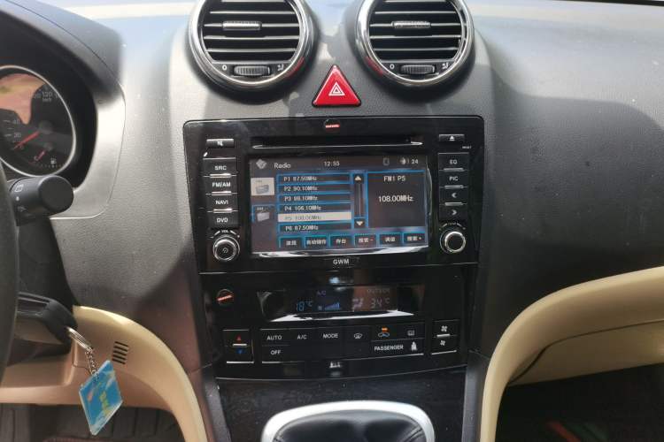 Used Haval H6 2012 1.5T Manual Two-Wheel Drive Elite Model Audio And AC Panel