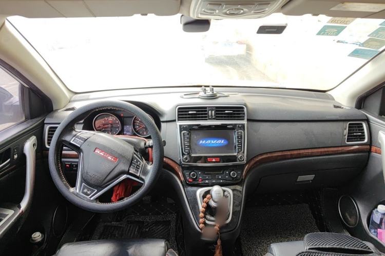 Used Haval H6 2012 1.5T Manual Two-Wheel Drive Prestige Version Center Console