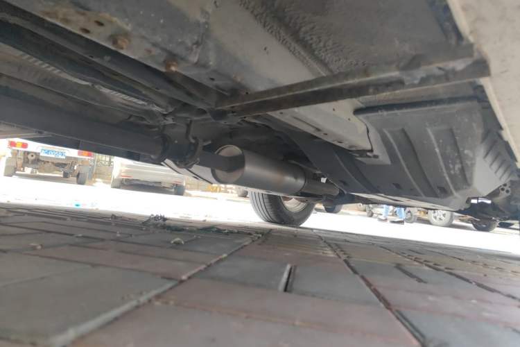 Used Haval H6 2012 2.4L Automatic Two-Wheel Drive Elite Version Chassis Front Left
