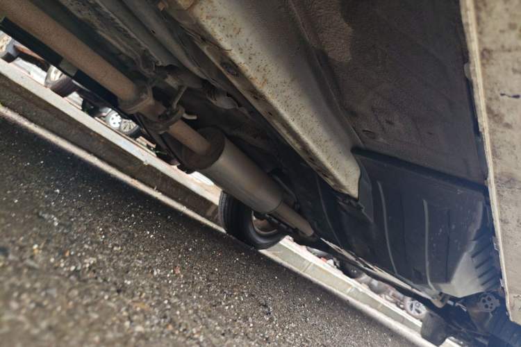 Used Haval H6 2012 1.5T Manual Two-Wheel Drive Prestige Version Chassis Front Left
