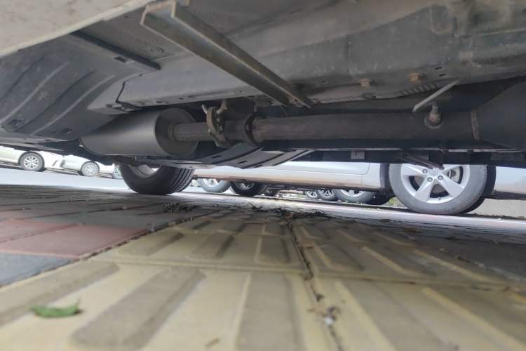 Used Haval H6 2012 2.4L Automatic Two-Wheel Drive Elite Version Chassis Front Right