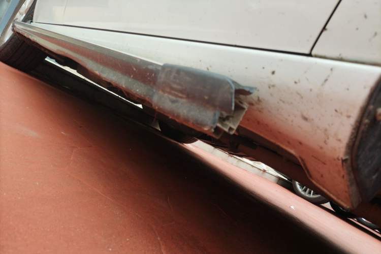 Used Haval H6 2012 1.5T Manual Two-Wheel Drive Elite Model Chassis Front Right