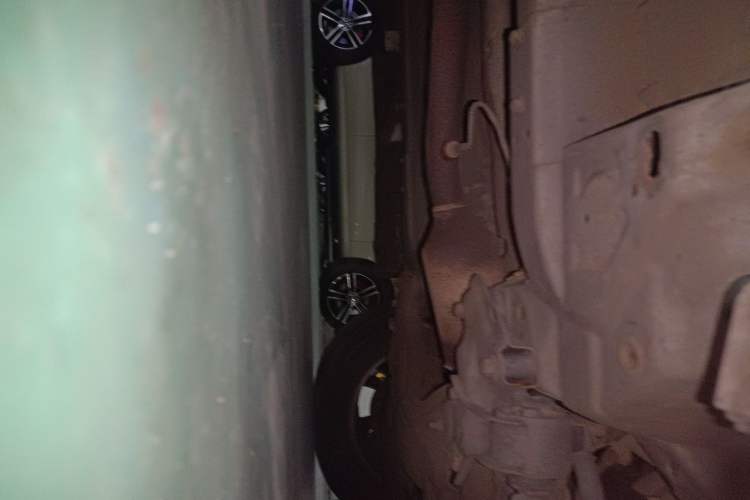 Used Haval H6 2012 2.4L Automatic Two-Wheel Drive Elite Version Chassis Front Right