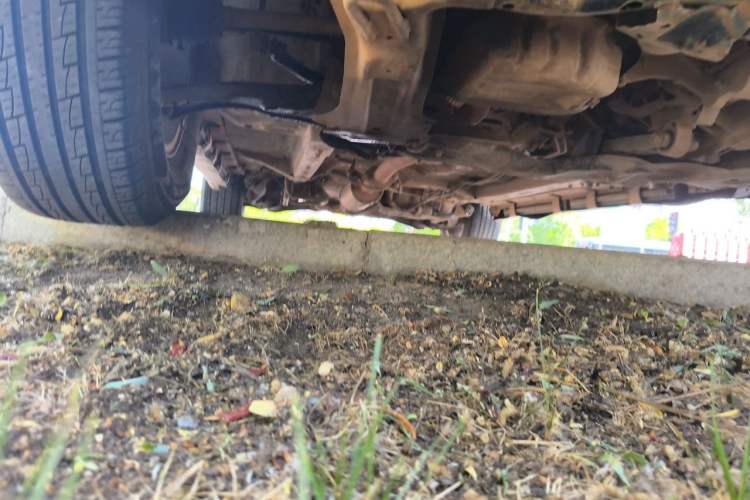 Used Haval H6 2012 1.5T Manual Two-Wheel Drive Urban Version Chassis Front Right