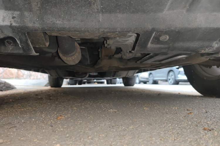 Used Haval H6 2012 2.4L Automatic Two-Wheel Drive Elite Version Chassis Front