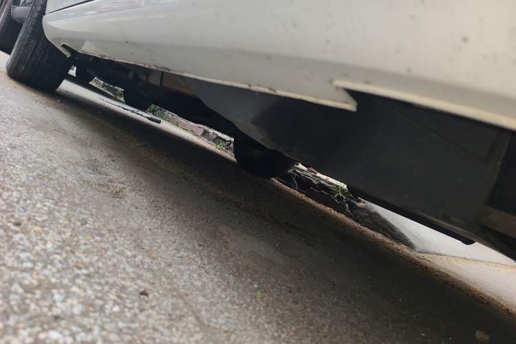 Used Haval H6 2012 2.4L Automatic Two-Wheel Drive Elite Version Chassis Rear Left