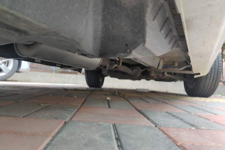 Used Haval H6 2012 2.4L Automatic Two-Wheel Drive Elite Version Chassis Rear Right