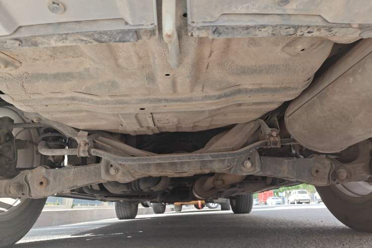 Used Haval H6 2012 1.5T Manual Two-Wheel Drive Prestige Version Chassis Rear