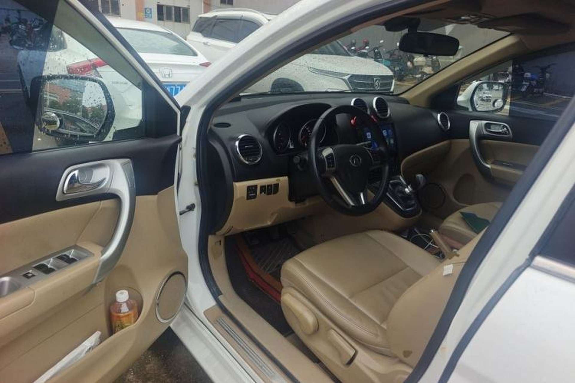 Used Haval H6 2012 1.5T Manual Two-Wheel Drive Prestige Version Driver Seat