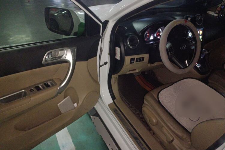 Used Haval H6 2012 2.4L Automatic Two-Wheel Drive Elite Version Driver Seat