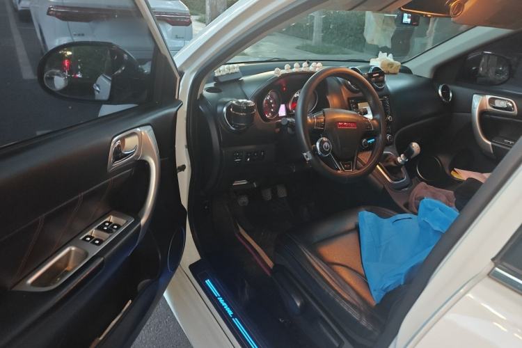 Used Haval H6 2012 1.5T Manual Two-Wheel Drive Elite Model Driver Seat