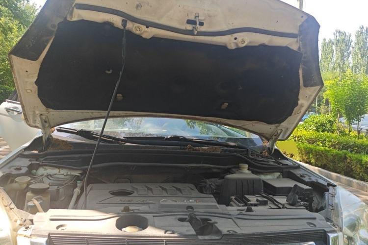 Used Haval H6 2012 1.5T Manual Two-Wheel Drive Elite Model Engine Bay