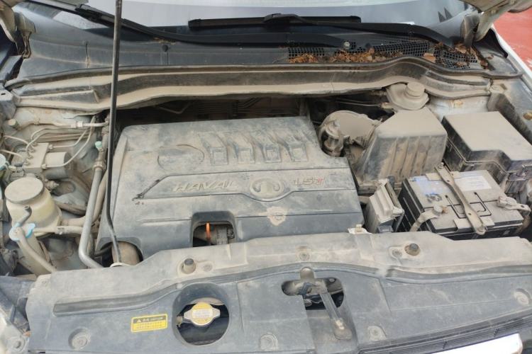 Used Haval H6 2012 1.5T Manual Two-Wheel Drive Elite Model Engine Bay