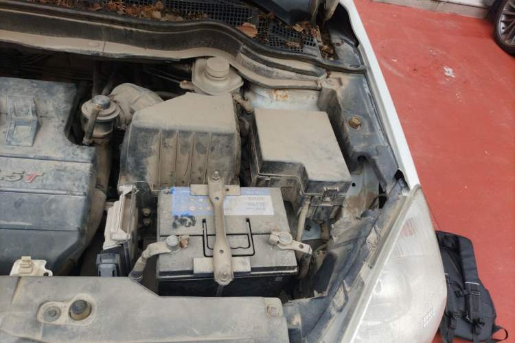Used Haval H6 2012 1.5T Manual Two-Wheel Drive Elite Model Engine Bay Left