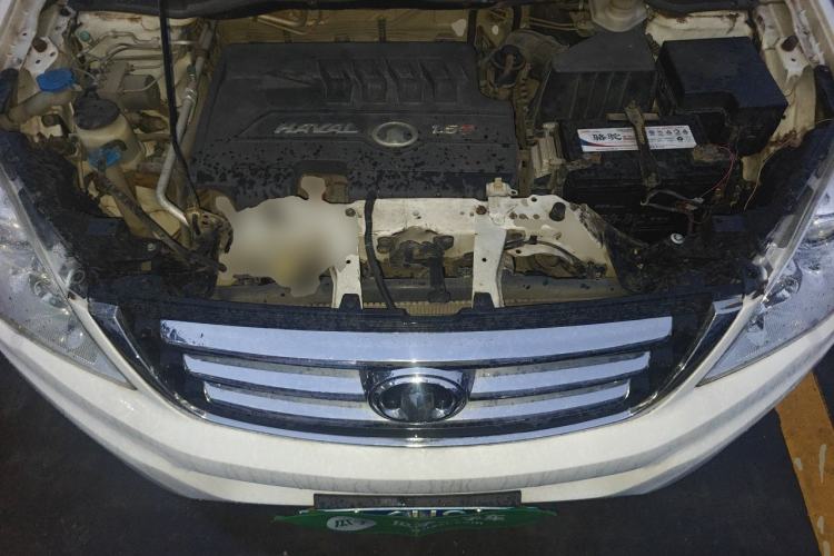 Used Haval H6 2012 1.5T Manual Two-Wheel Drive Prestige Version Engine Bay
