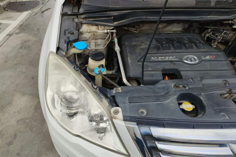 Used Haval H6 2012 1.5T Manual Two-Wheel Drive Elite Model Engine Bay Right