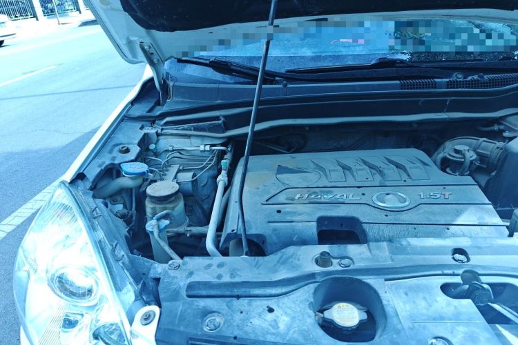 Used Haval H6 2012 1.5T Manual Two-Wheel Drive Prestige Version Engine Bay Right