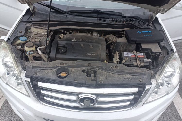 Used Haval H6 2012 2.4L Automatic Two-Wheel Drive Elite Version Engine Bay