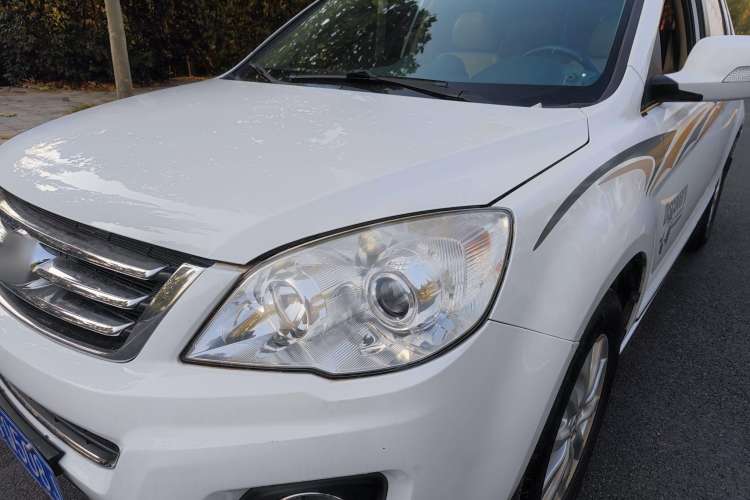 Used Haval H6 2012 2.4L Automatic Two-Wheel Drive Prestige Version Exterior 8