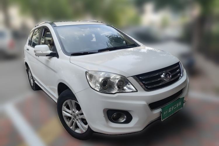 Used Haval H6 2012 2.4L Automatic Two-Wheel Drive Elite Version Front Right 45 Deg