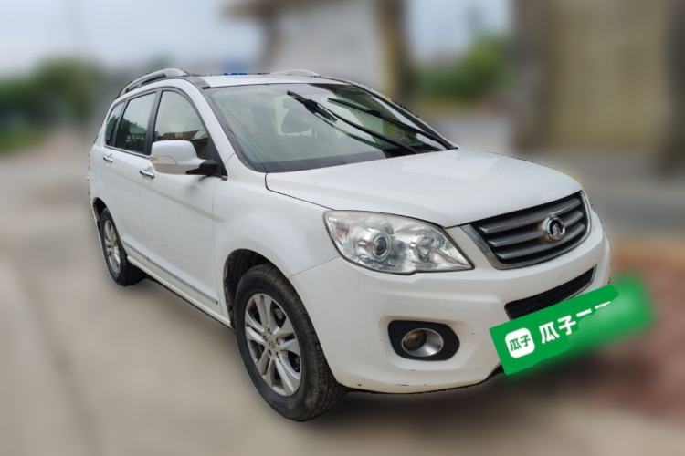 Used Haval H6 2012 2.4L Automatic Two-Wheel Drive Elite Version Front Right 45 Deg