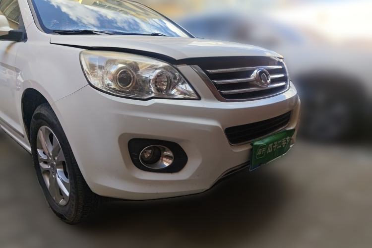 Used Haval H6 2012 2.4L Automatic Two-Wheel Drive Elite Version Front Right 45 Deg