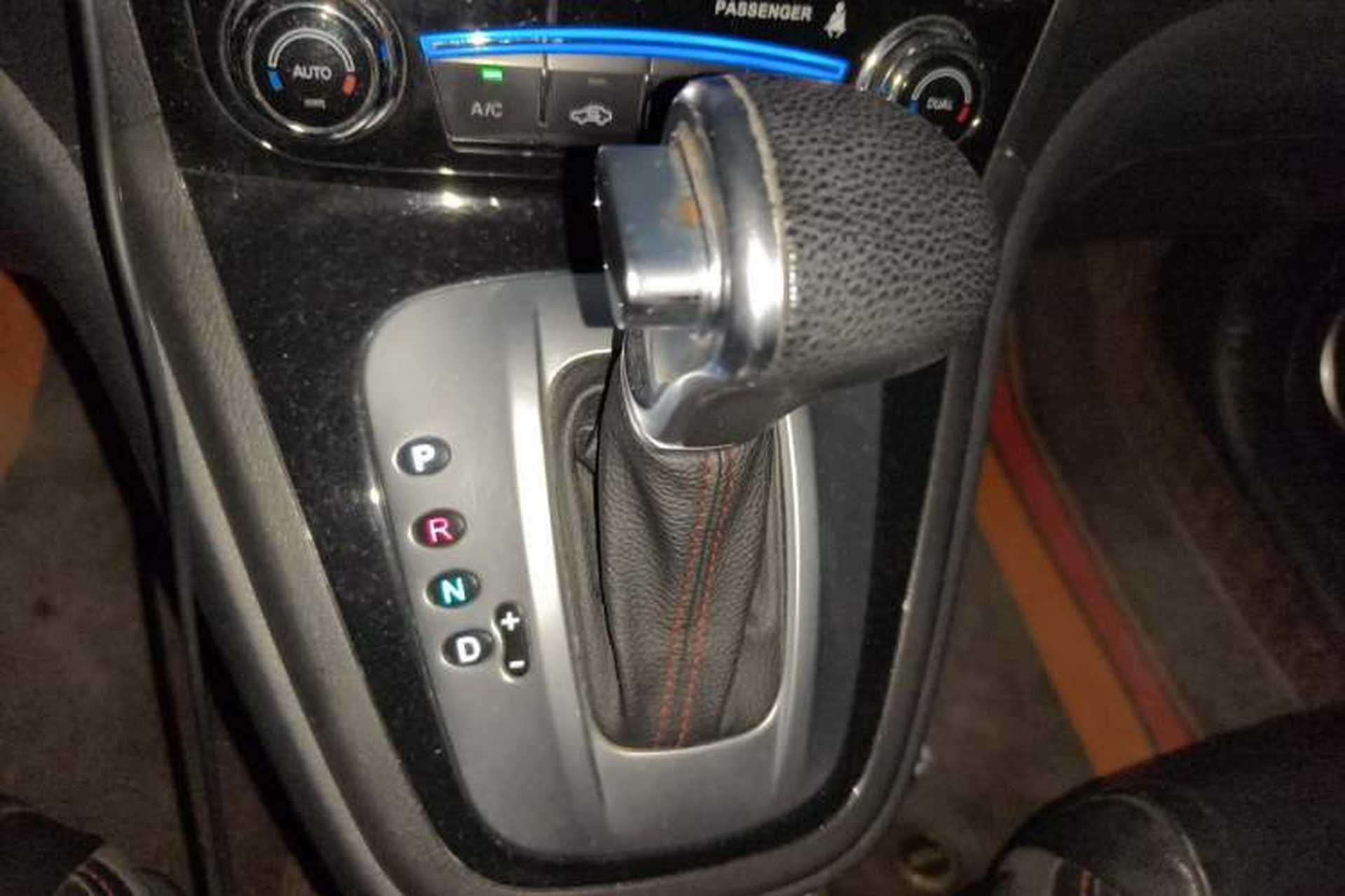 Used Haval H6 2012 2.4L Automatic Two-Wheel Drive Prestige Version Gear Lever